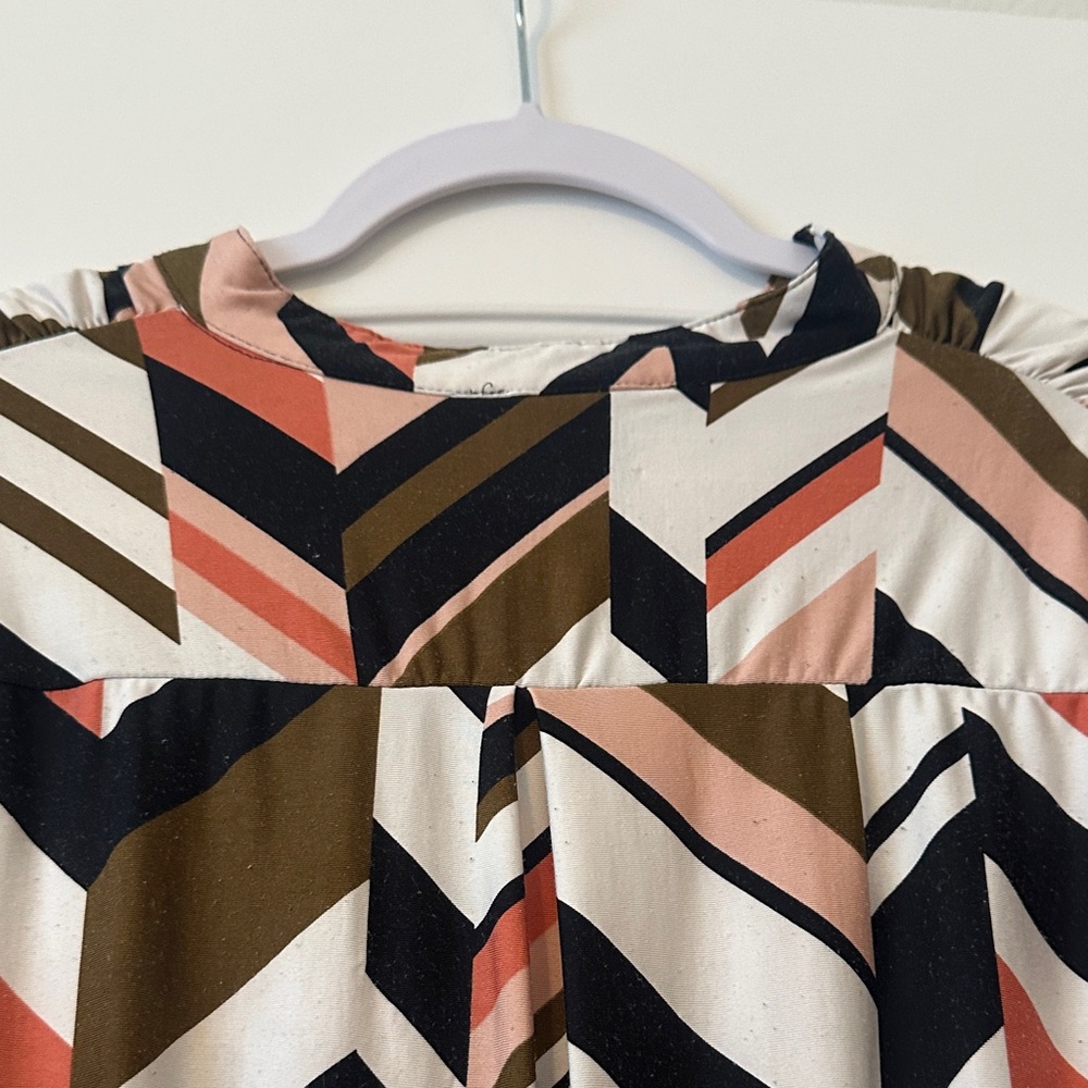 Chevron Patterned Dress - Picture 4 of 7